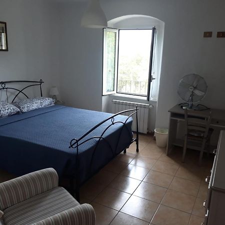 Bed and Breakfast Alchimista Bb Borgo Marciano Castelnuovo Magra Esterno foto