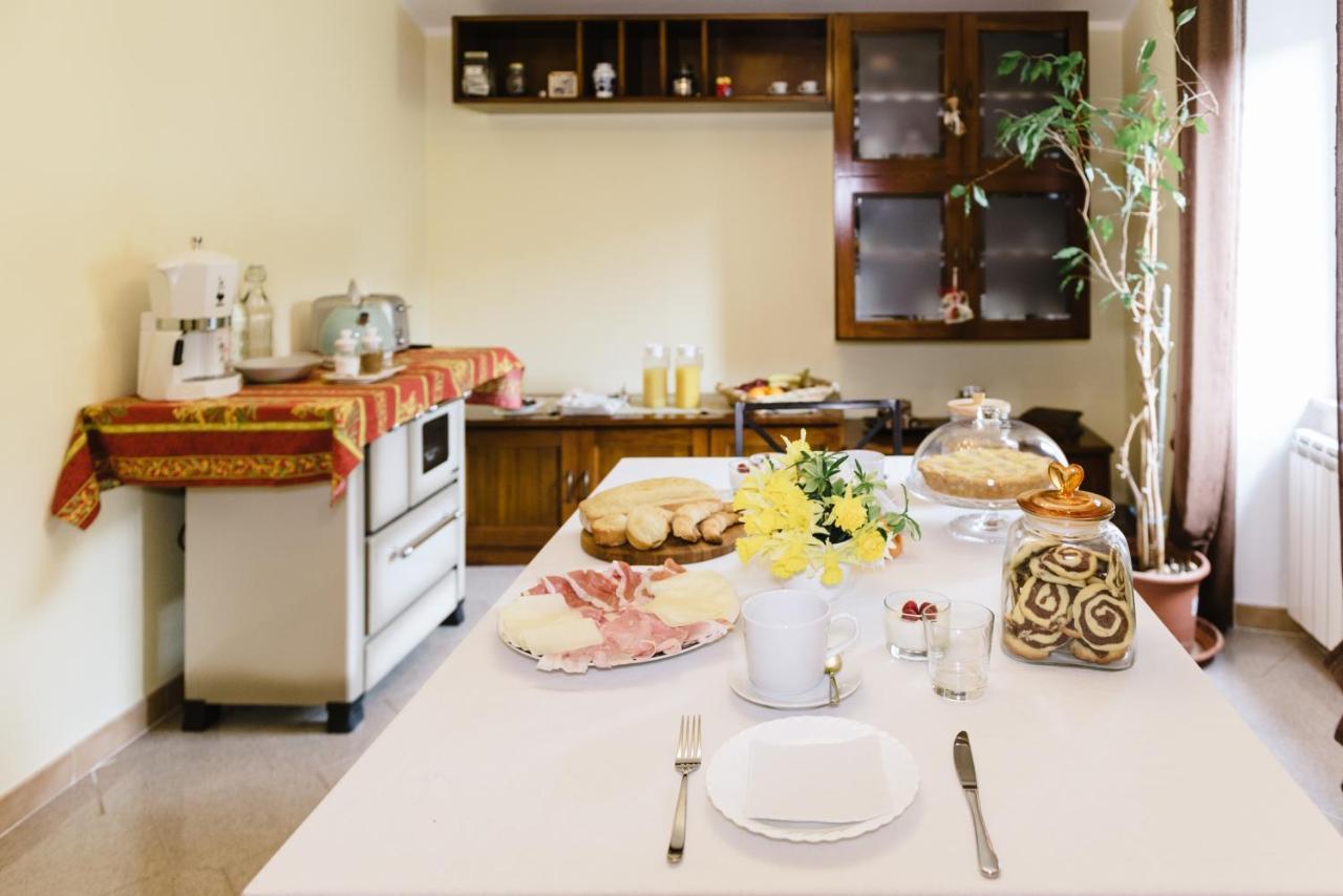 Bed and Breakfast Alchimista Bb Borgo Marciano Castelnuovo Magra Esterno foto